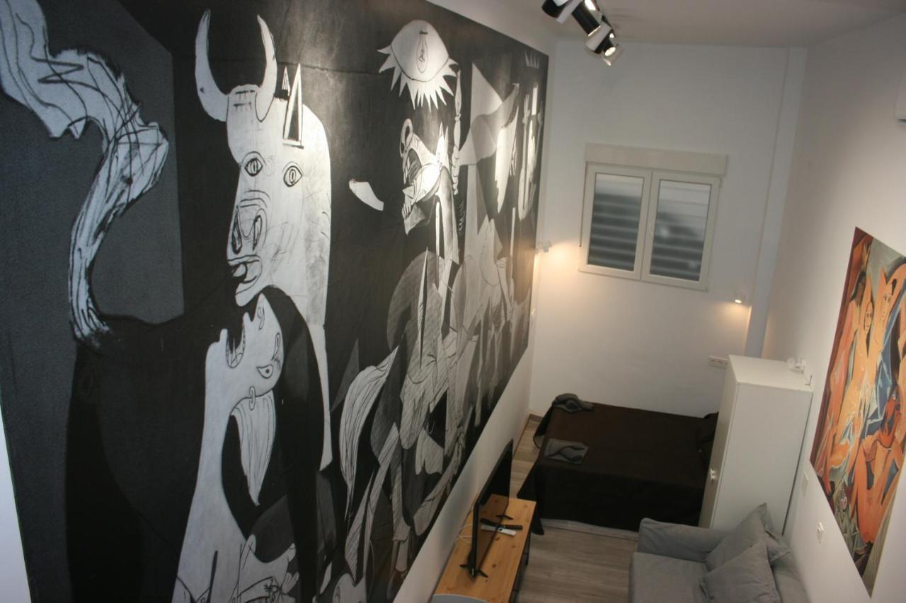 Golondrinas De Malaga "Apartamentos Con Mucho Arte" Y Terraza Solarium En Coliving Málaga Exterior foto