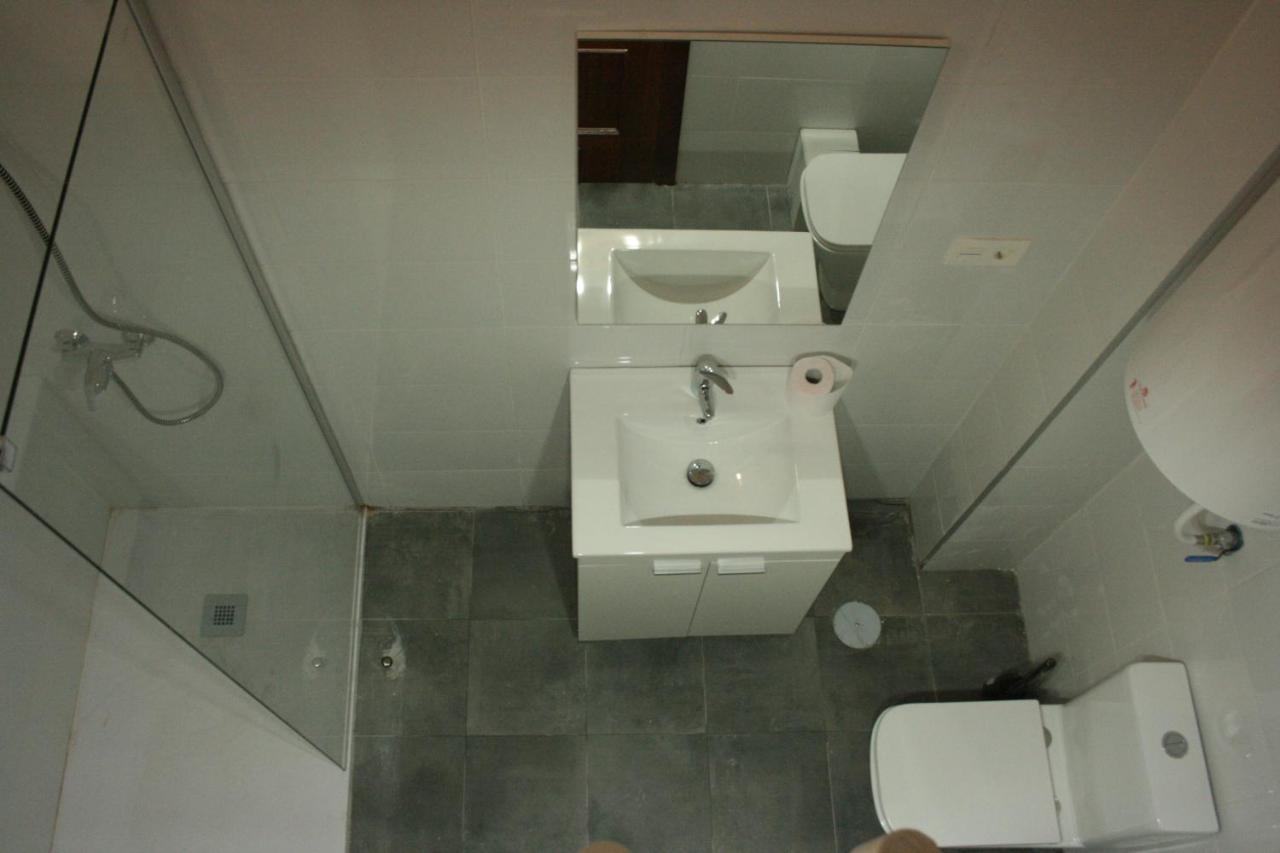 Golondrinas De Malaga "Apartamentos Con Mucho Arte" Y Terraza Solarium En Coliving Málaga Exterior foto
