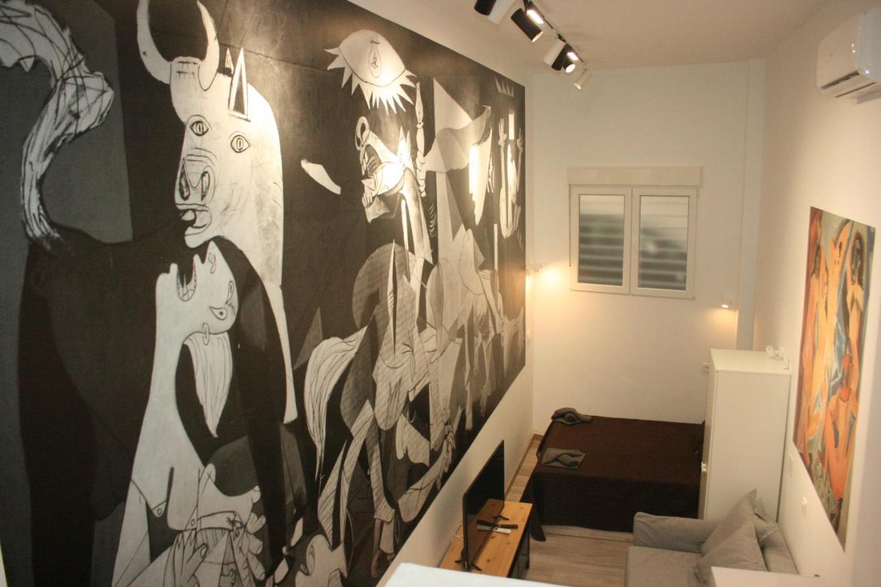 Golondrinas De Malaga "Apartamentos Con Mucho Arte" Y Terraza Solarium En Coliving Málaga Exterior foto