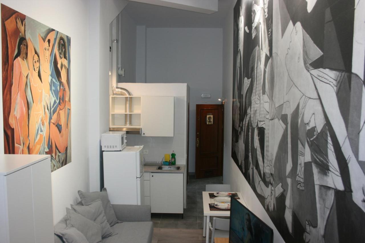 Golondrinas De Malaga "Apartamentos Con Mucho Arte" Y Terraza Solarium En Coliving Málaga Exterior foto
