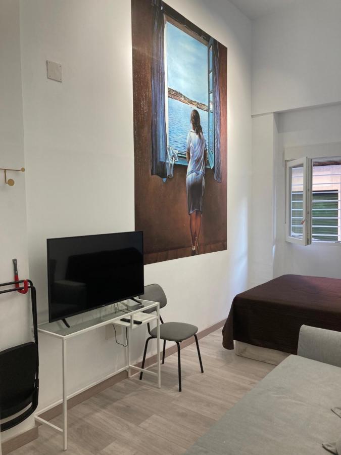 Golondrinas De Malaga "Apartamentos Con Mucho Arte" Y Terraza Solarium En Coliving Málaga Exterior foto
