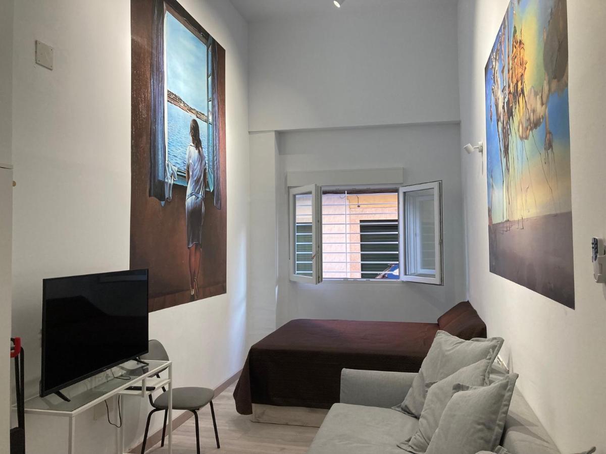 Golondrinas De Malaga "Apartamentos Con Mucho Arte" Y Terraza Solarium En Coliving Málaga Exterior foto
