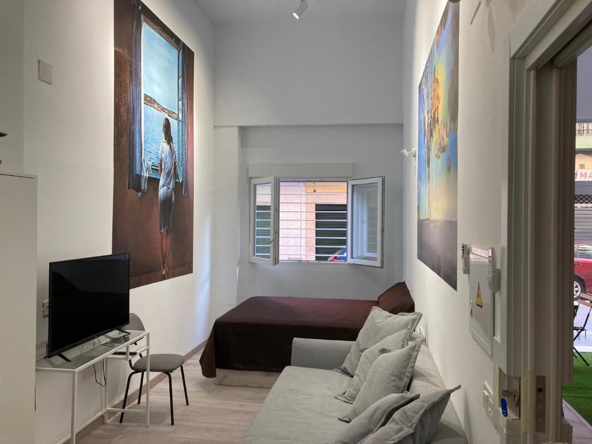 Golondrinas De Malaga "Apartamentos Con Mucho Arte" Y Terraza Solarium En Coliving Málaga Exterior foto