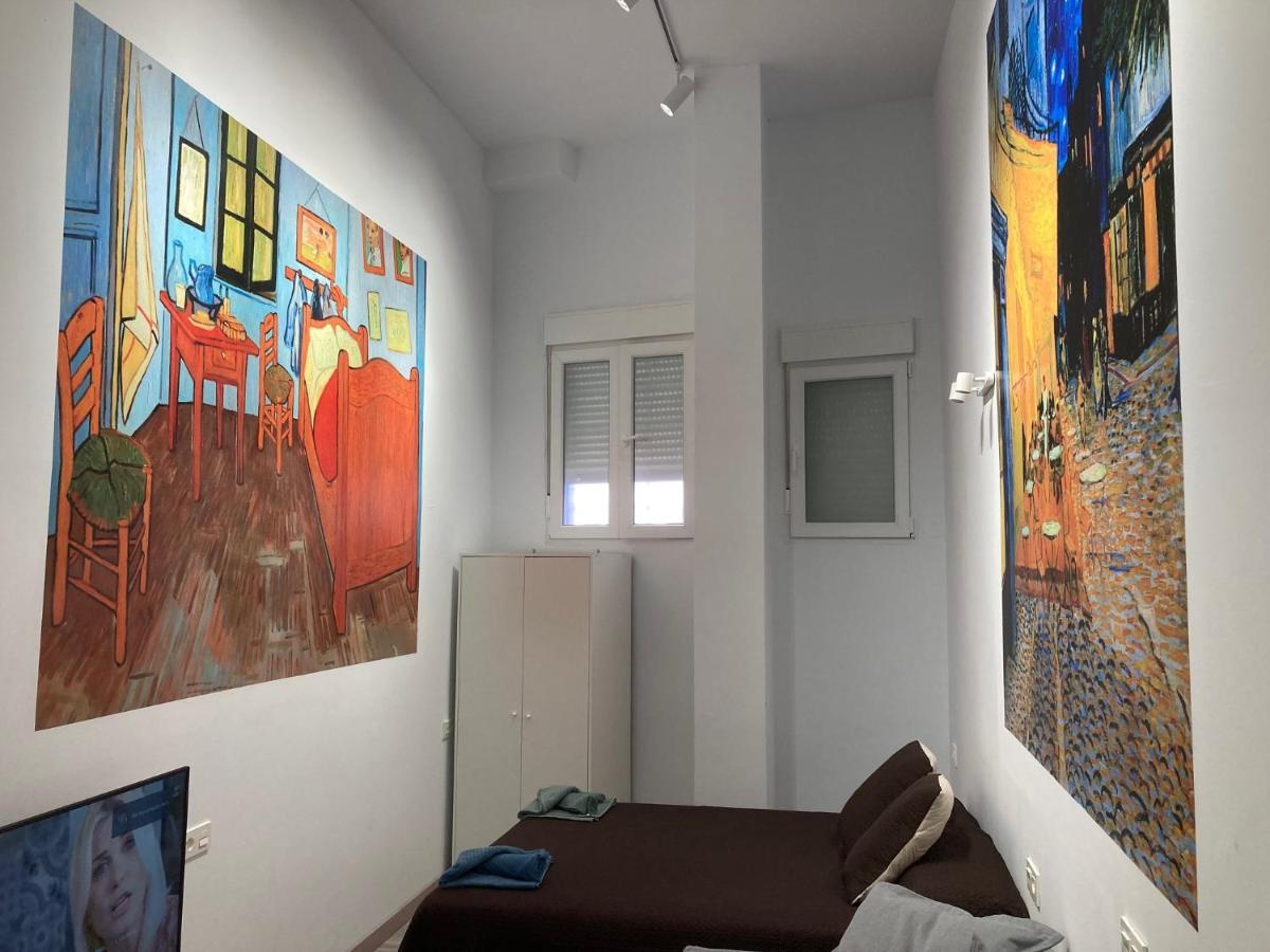 Golondrinas De Malaga "Apartamentos Con Mucho Arte" Y Terraza Solarium En Coliving Málaga Exterior foto