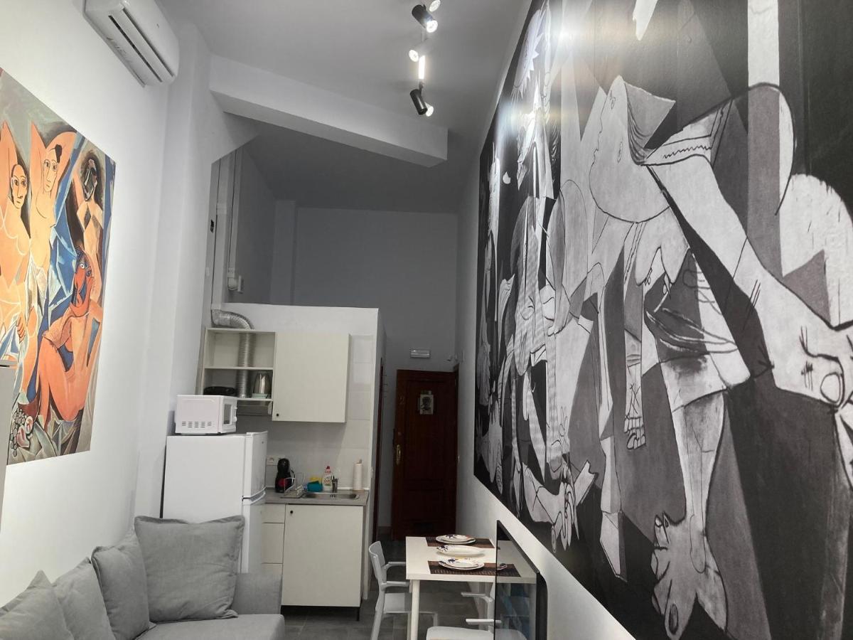 Golondrinas De Malaga "Apartamentos Con Mucho Arte" Y Terraza Solarium En Coliving Málaga Exterior foto