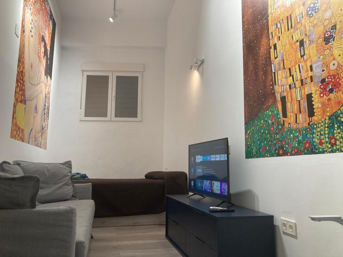 Golondrinas De Malaga "Apartamentos Con Mucho Arte" Y Terraza Solarium En Coliving Málaga Exterior foto
